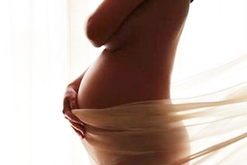 PREGNANT BEAUTY